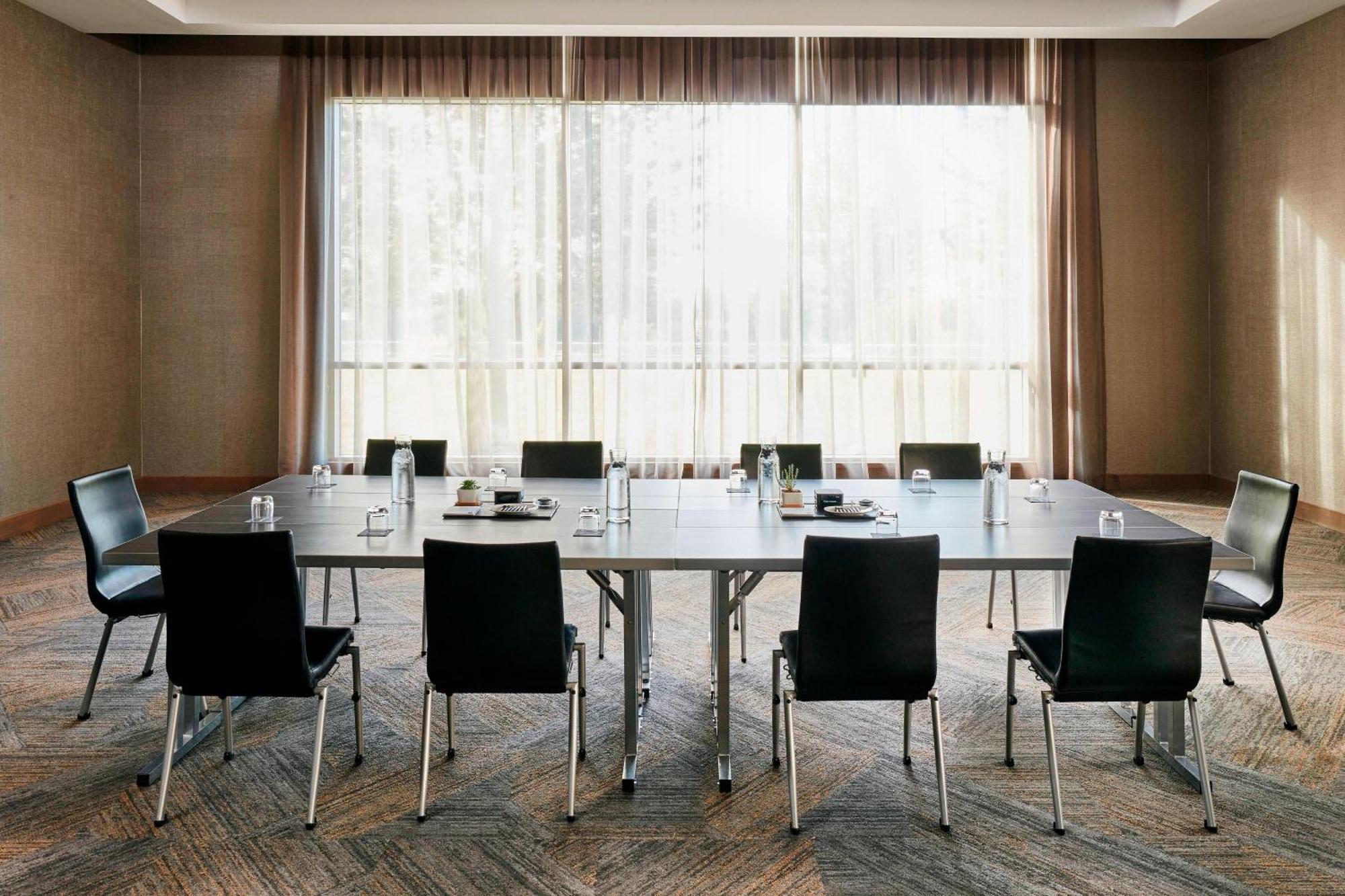 Ac Hotel By Marriott Cincinnati At The Banks Exteriör bild