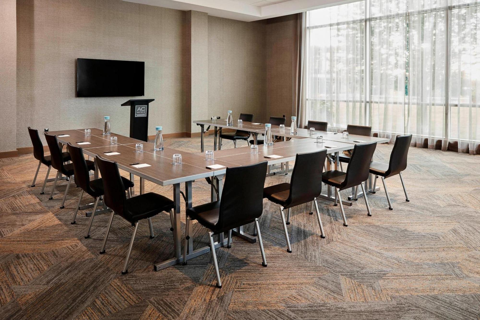 Ac Hotel By Marriott Cincinnati At The Banks Exteriör bild