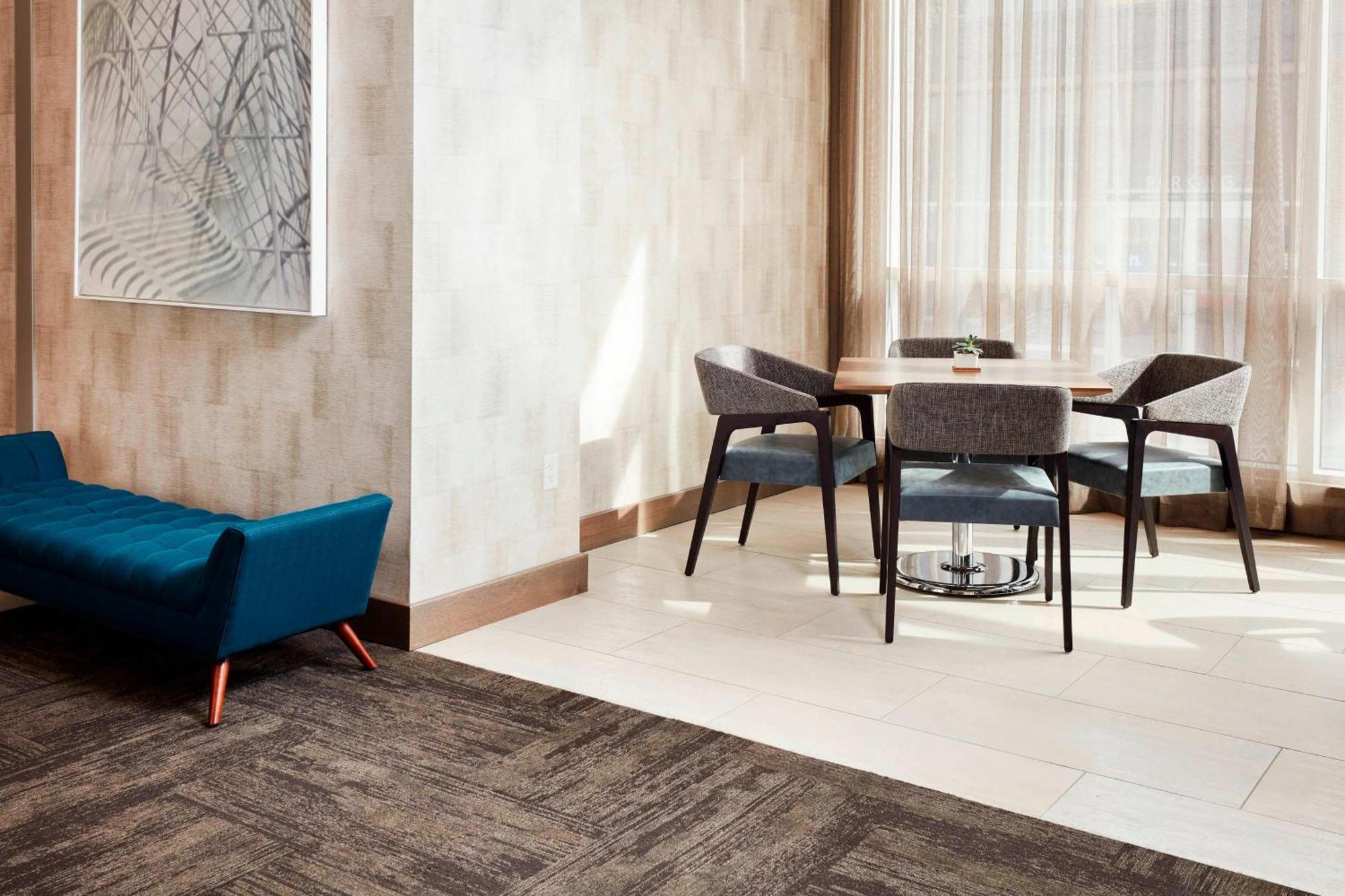Ac Hotel By Marriott Cincinnati At The Banks Exteriör bild