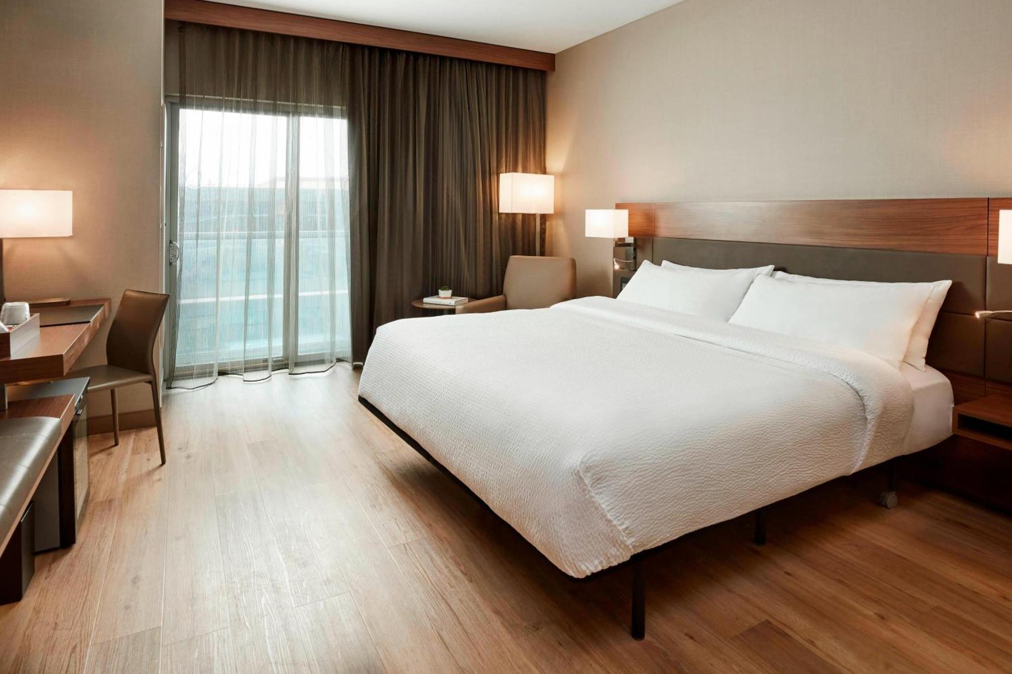 Ac Hotel By Marriott Cincinnati At The Banks Exteriör bild