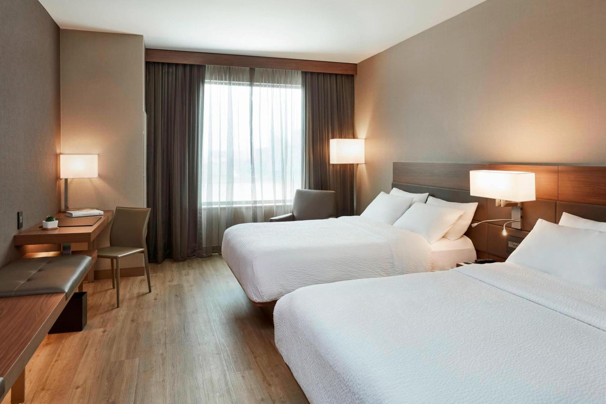 Ac Hotel By Marriott Cincinnati At The Banks Exteriör bild